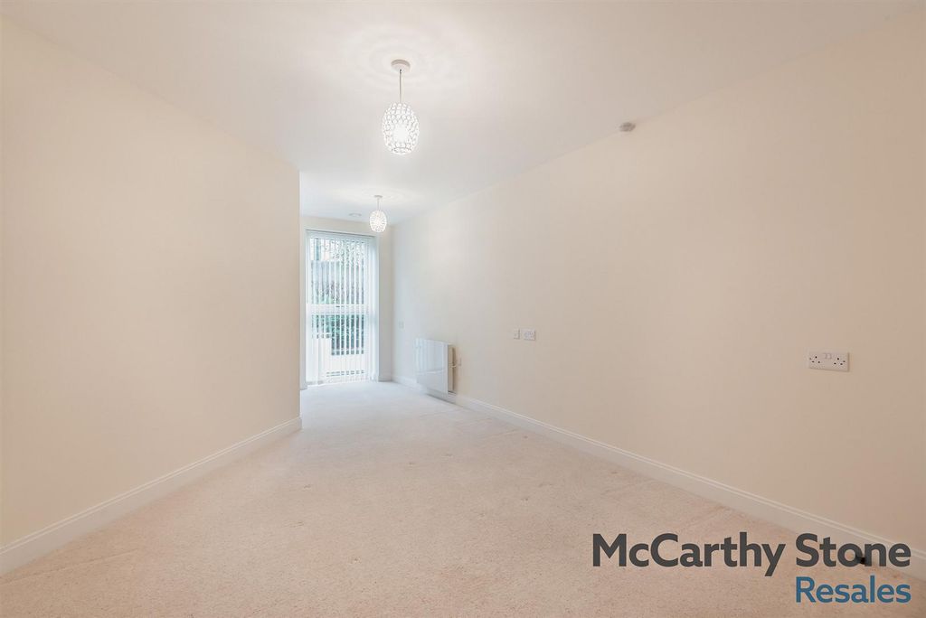Additional image 21 of 1 bed flat for saleWayfarer Place, The Dean, Alresford SO24