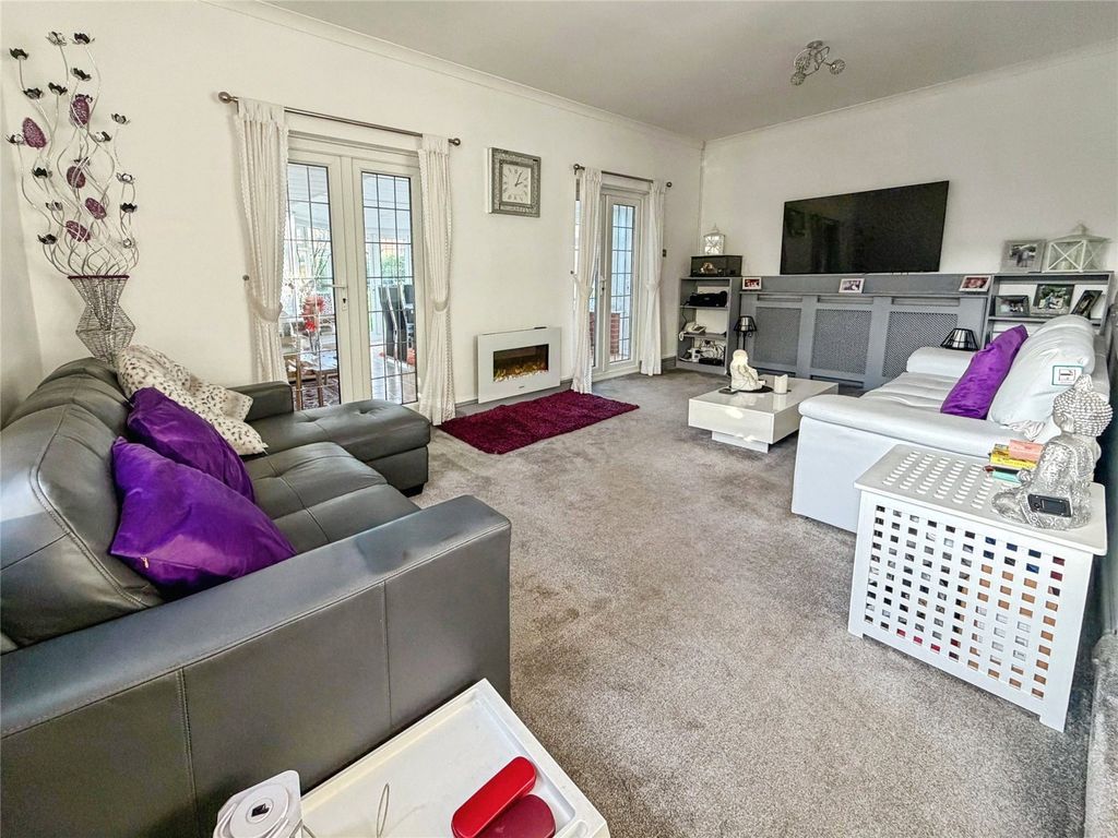 Additional image 2 of 3 bed bungalow for saleEdendale Road, Bexleyheath DA7