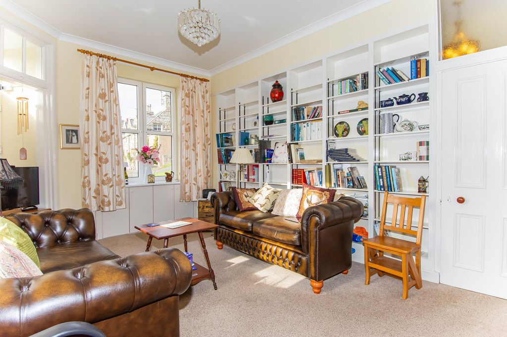 4 bed detached house for saleDunbeath, Dunbeath, Highland. KW6 photo 4