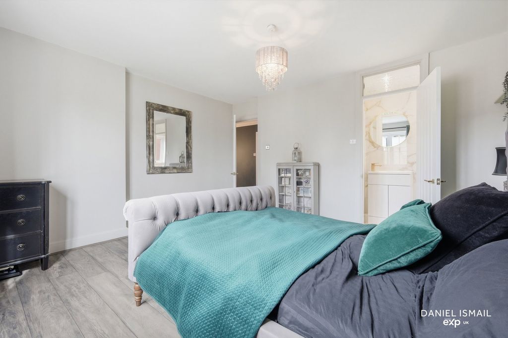 Additional image 22 of 4 bed detached house for saleThe Lindens, Langdon Hills, Basildon SS16