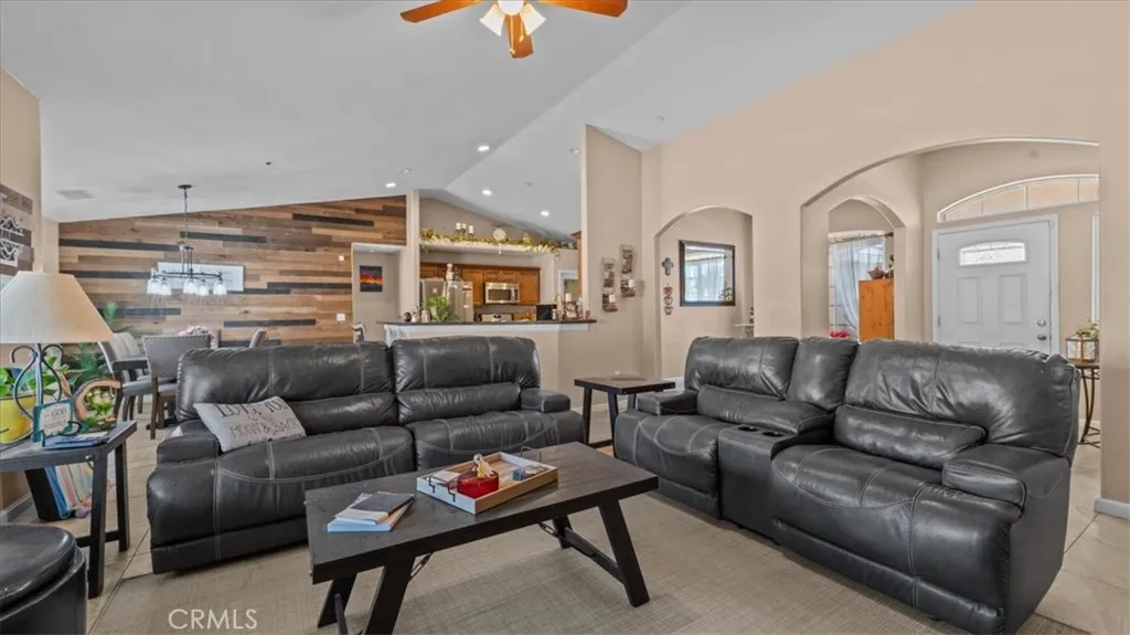 7860 Alston Ave, Hesperia, CA 92345 photo 4