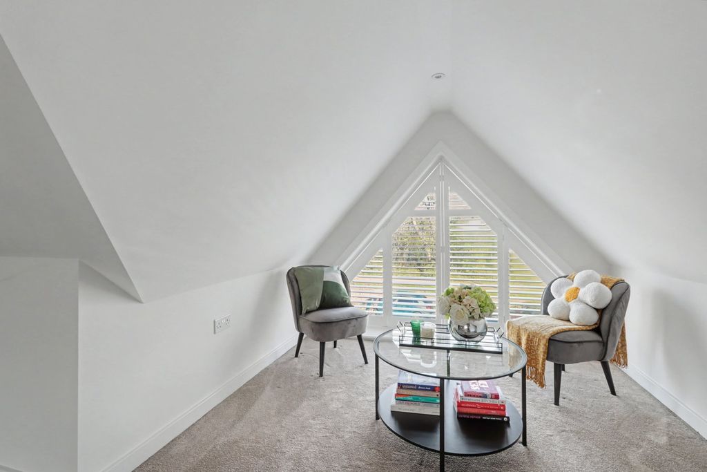 Additional image 18 of 5 bed detached house for saleRayleigh Road, Benfleet SS7