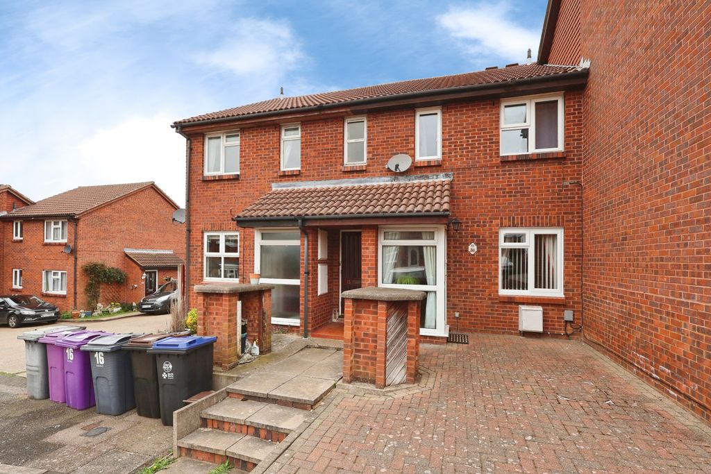Additional image 23 of 1 bed flat for saleSanderling Close, Letchworth SG6