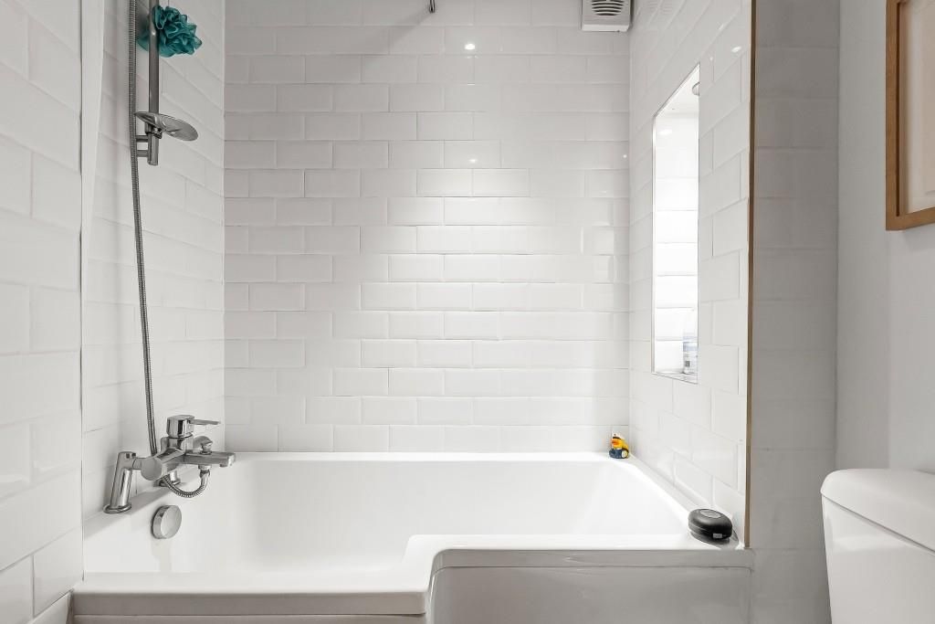 Additional image 8 of 1 bed flat for saleChester Close, Dorking RH4