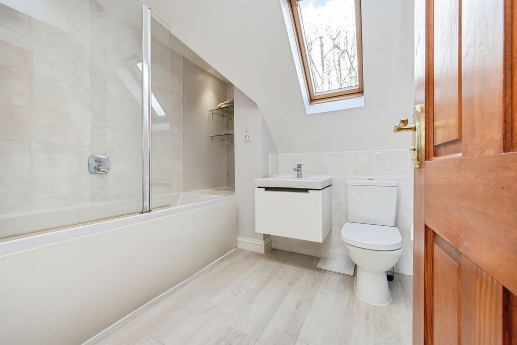 Additional image 18 of 4 bed detached house for saleSchool Lane, Weston Turville, Aylesbury HP22