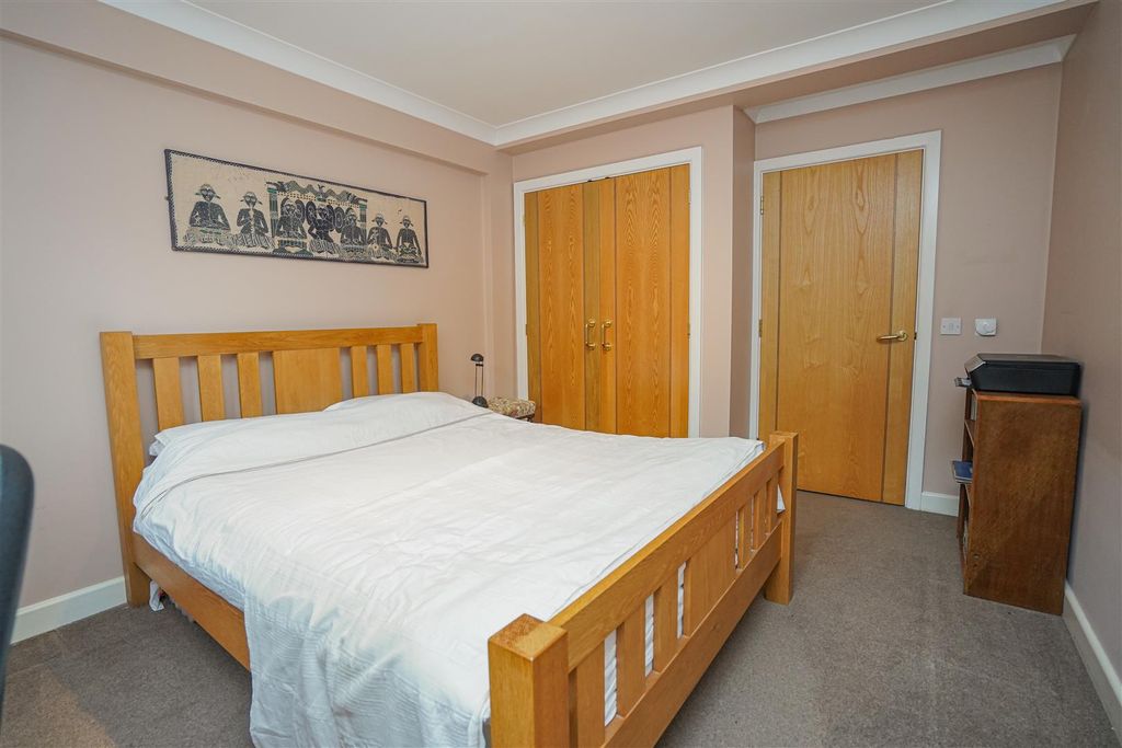 Additional image 10 of 2 bed flat for saleNew Road, Bideford EX39