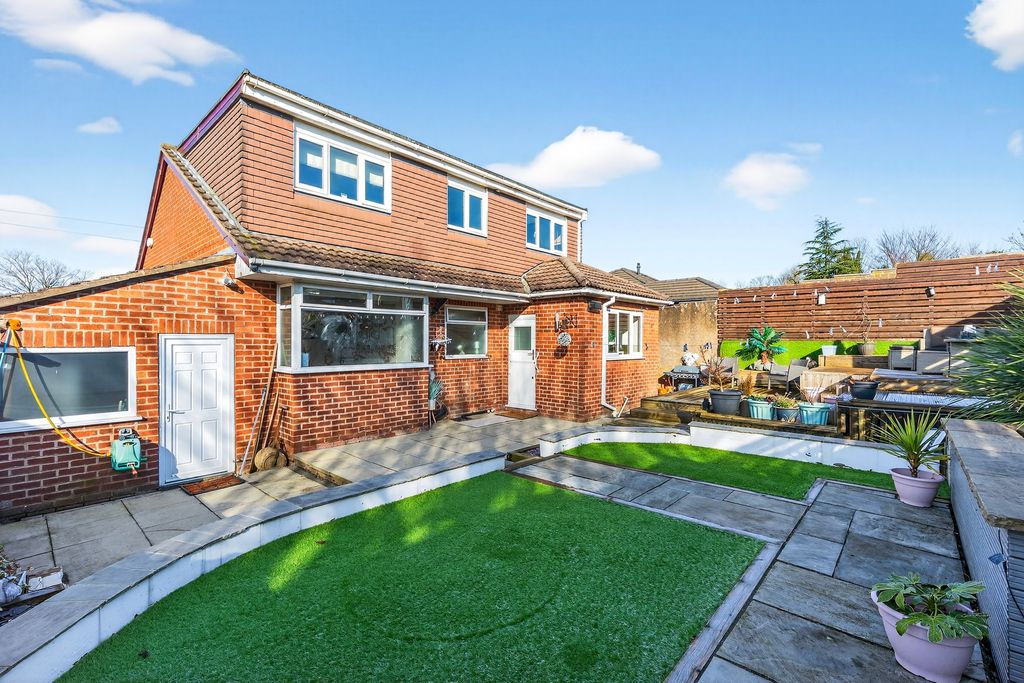 4 bed detached house for saleHillary Avenue, Ashton-Under-Lyne OL7