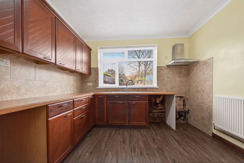 Additional image 2 of 3 bed semi-detached house for saleGreenway Road, Rumney, Cardiff CF3