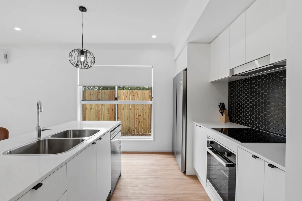 Additional image 30 of 2/44 Hewing Place, Park Ridge QLD 4125