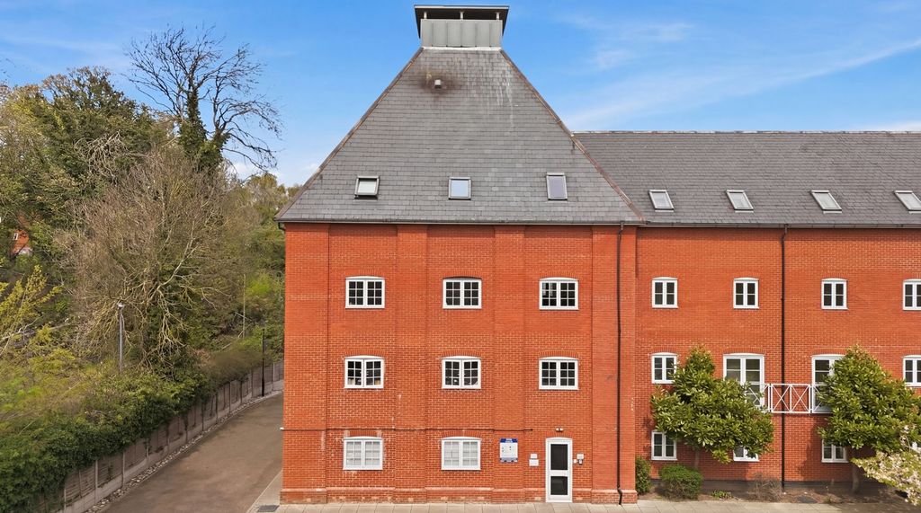 1 bed flat for saleOld Maltings Approach, Melton IP12