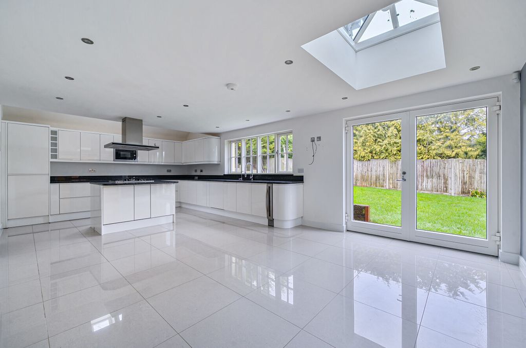 4 bed detached house for saleWoods Lane, Cliddesden, Basingstoke, Hampshire RG25