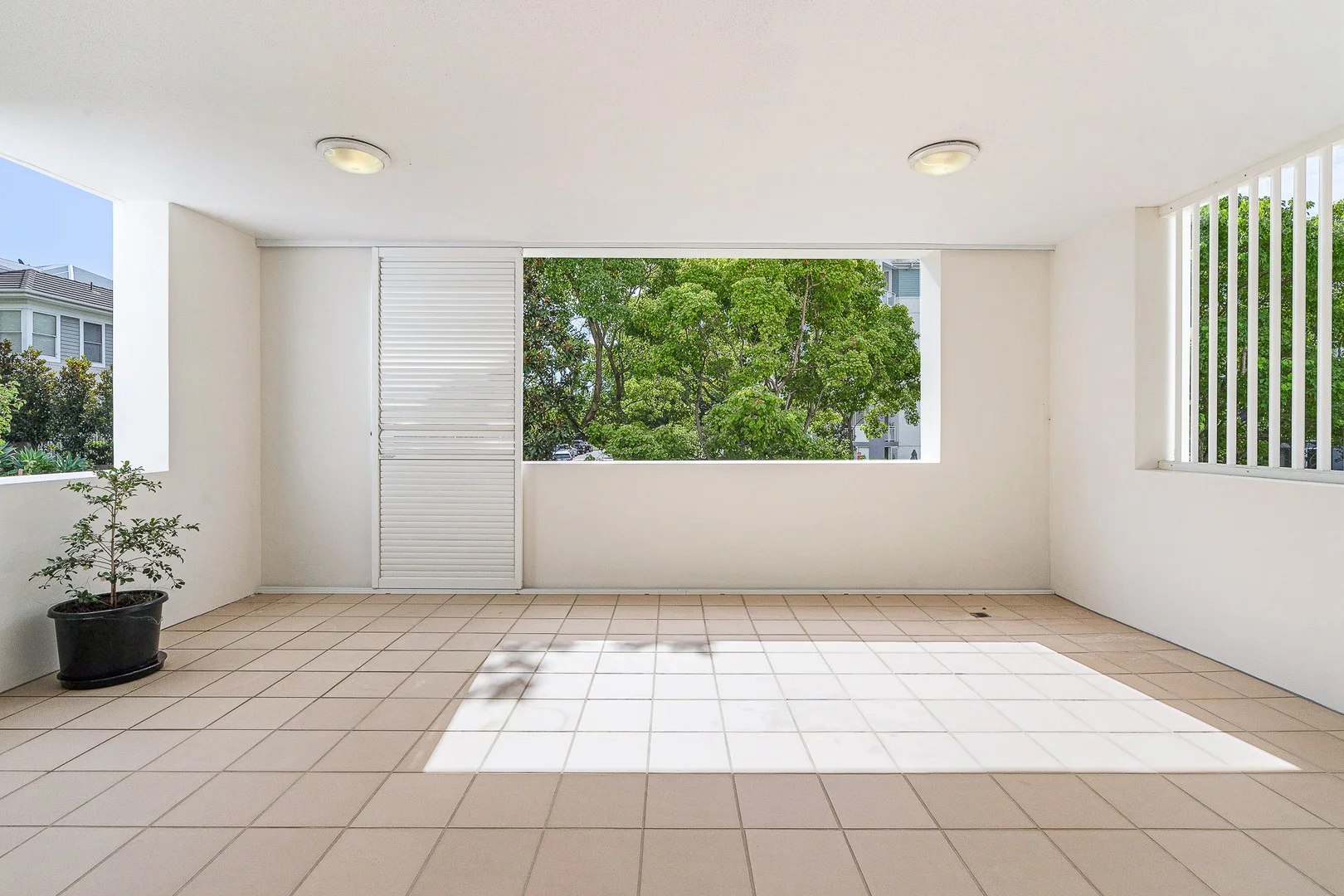 201/15-17 Peninsula Drive, Breakfast Point NSW 2137