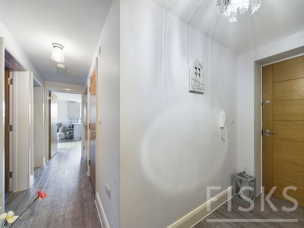 Additional image 4 of 2 bed flat for saleLondon Road, Benfleet SS7