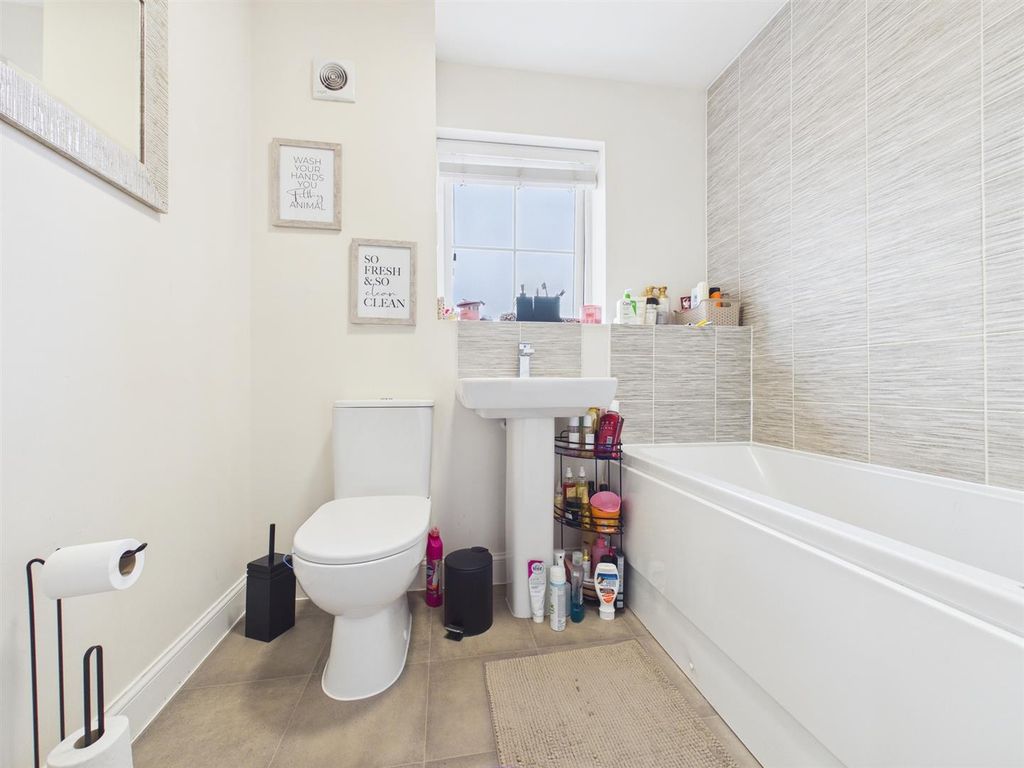 Additional image 8 of 2 bed flat for saleTeasel Street, Kingsbrook, Aylesbury HP22