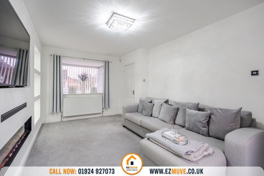 Additional image 4 of 3 bed detached house for salePlover Drive, Batley WF17