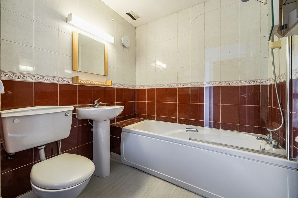 Additional image 33 of 6 bed semi-detached house for saleShinfield Road, Reading, Berkshire RG2