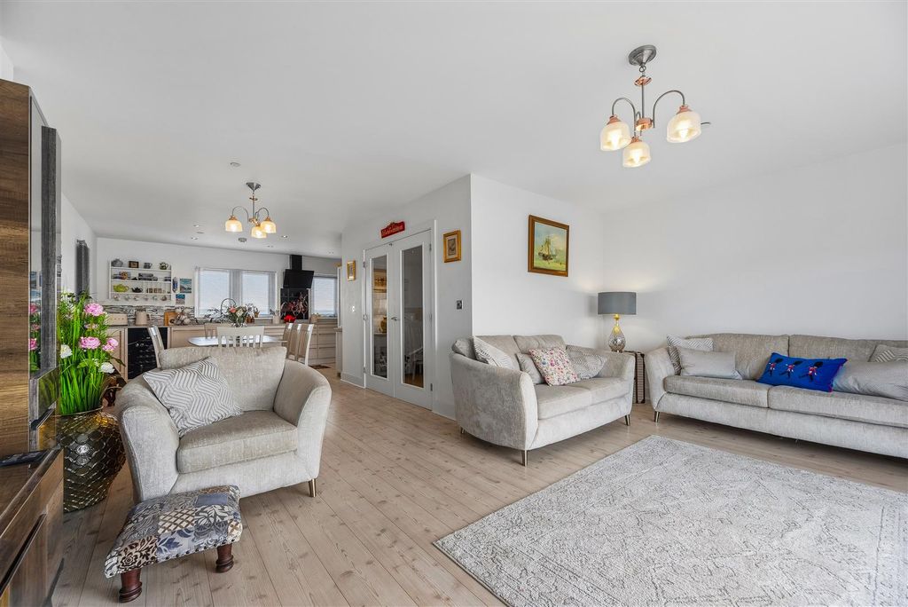 Additional image 9 of 5 bed town house for saleBwlchygwynt, Llanelli SA15