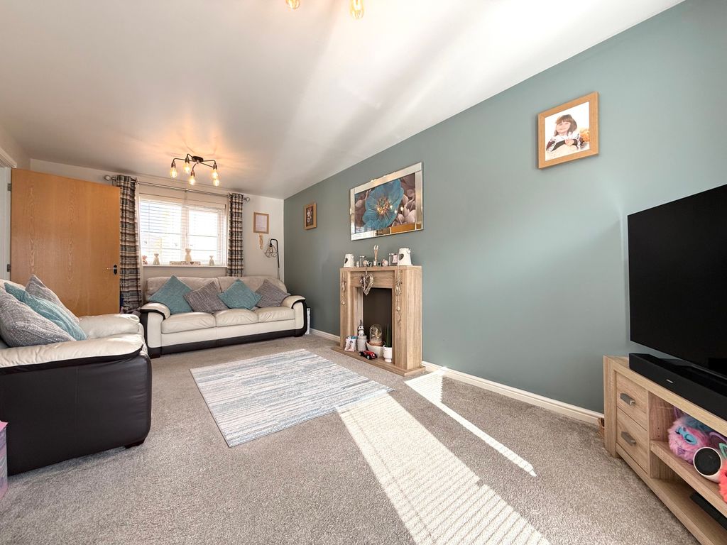 Additional image 4 of 3 bed detached house for saleGlan Yr Afon, Cwmbach, Aberdare CF44
