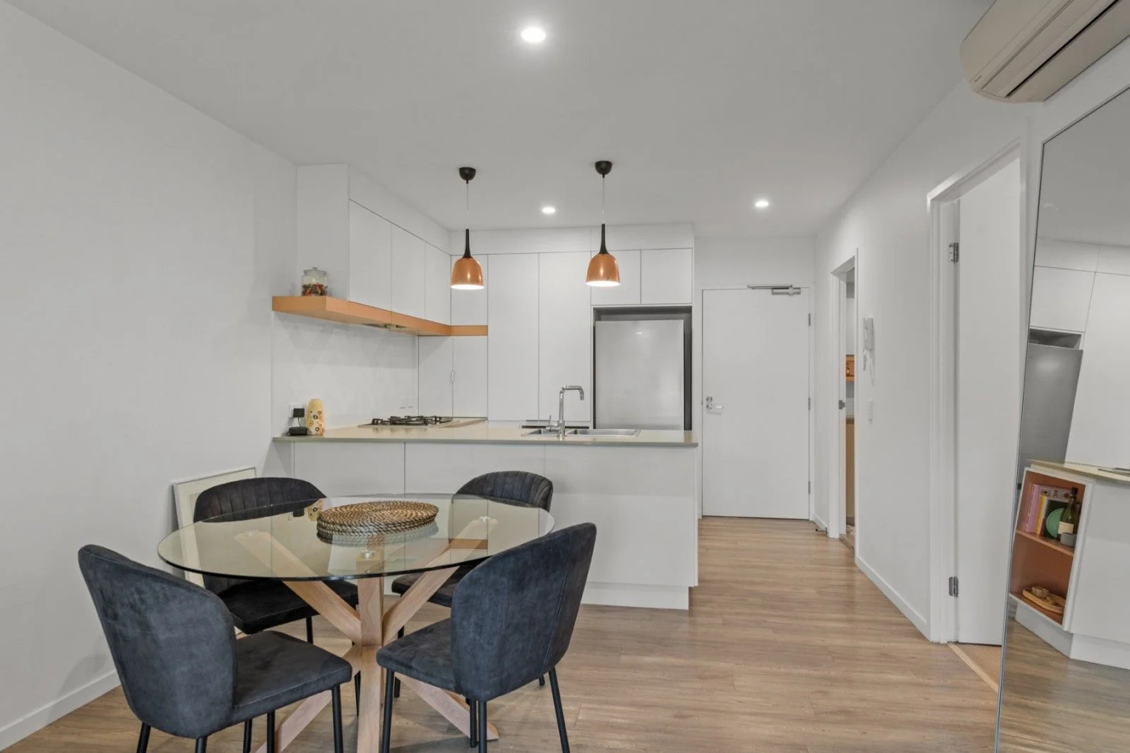 Additional image 10 of ID:21173734/88 Waldheim Street, Annerley QLD 4103