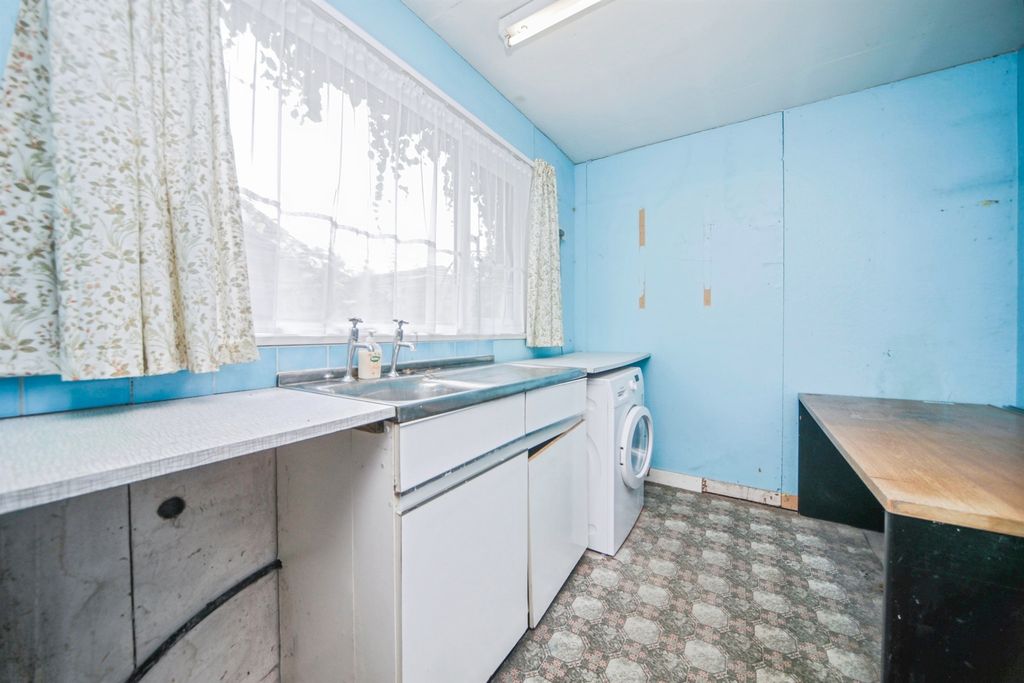 Additional image 15 of 3 bed detached bungalow for saleJudith Avenue, Knodishall, Saxmundham IP17