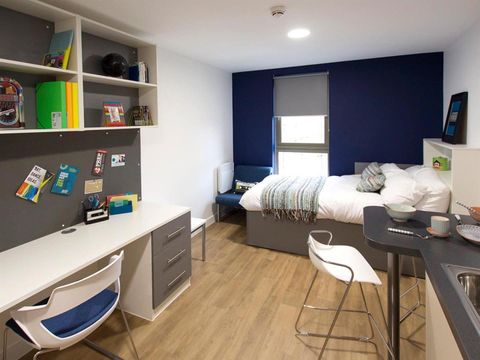 Kennedy Street, Glasgow G4, Studio to rent
