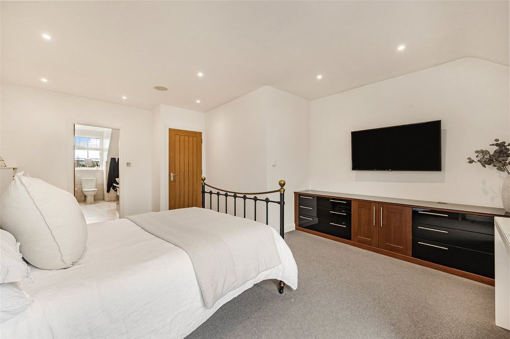 Additional image 16 of 3 bed end terrace house for saleMerrymans Lane, Alderley Edge, Cheshire SK9