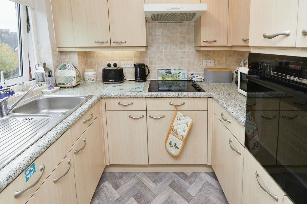 Additional image 2 of 1 bed flat for saleKedleston Close, Belper DE56