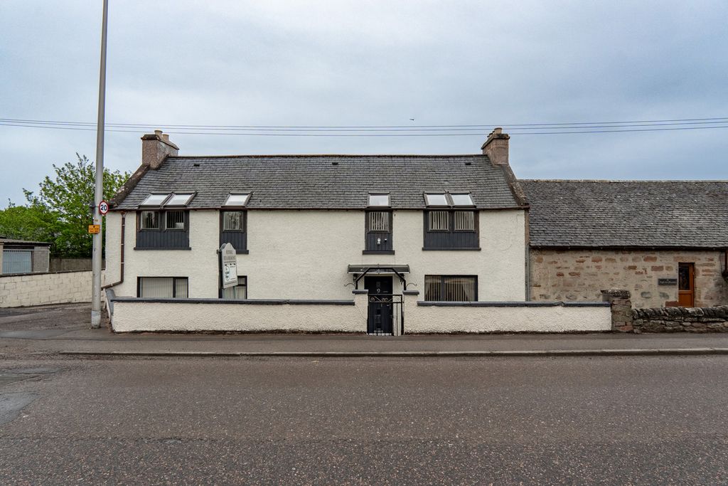 6 bed semi-detached house for saleNovar Road, Alness IV17