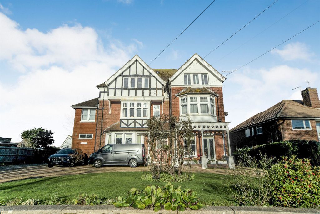 3 bed flat for saleHastings Road, Bexhill-On-Sea TN40