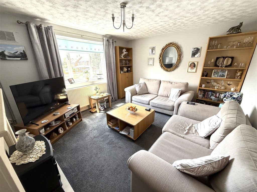 Additional image 6 of 2 bed flat for saleElm Avenue, Belper DE56