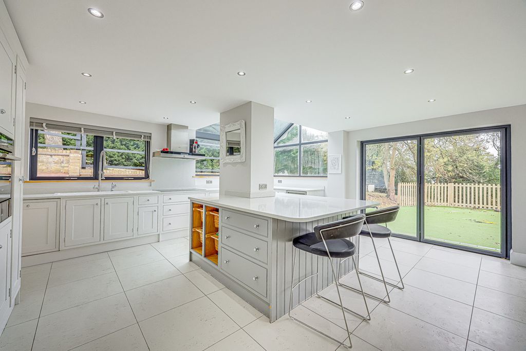 Additional image 15 of 5 bed detached house for saleBowers Road, Benfleet SS7