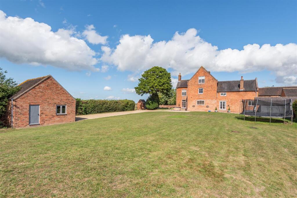 Additional image 44 of Dunnimere Farm, Portway Lane, Wiggington