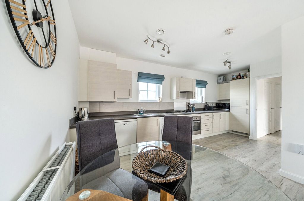 Additional image 5 of 2 bed flat for saleGeorge Court, Ashfield Drive, Letchworth Garden City SG6