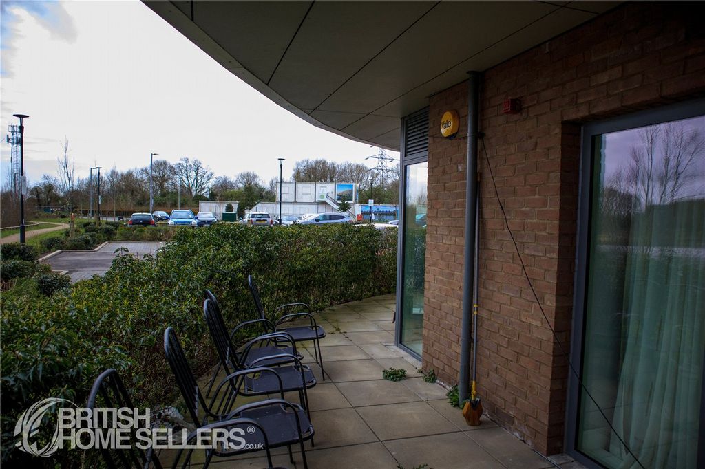 Additional image 13 of 2 bed flat for saleFlagstaff Road, Reading, Berkshire RG2