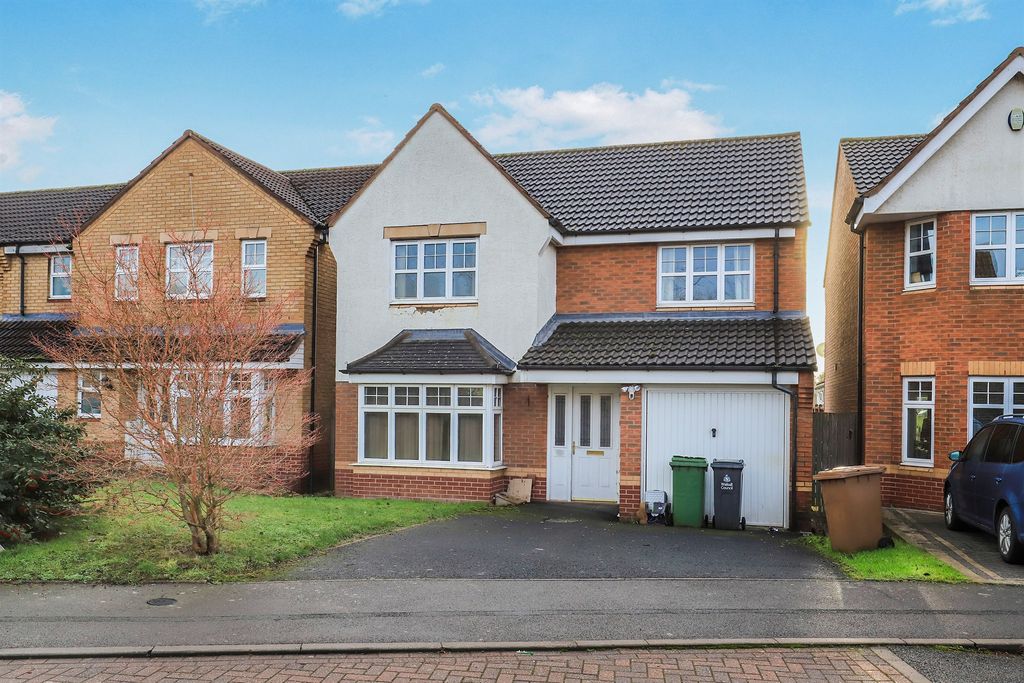 4 bed detached house for saleYale Road, Willenhall WV13