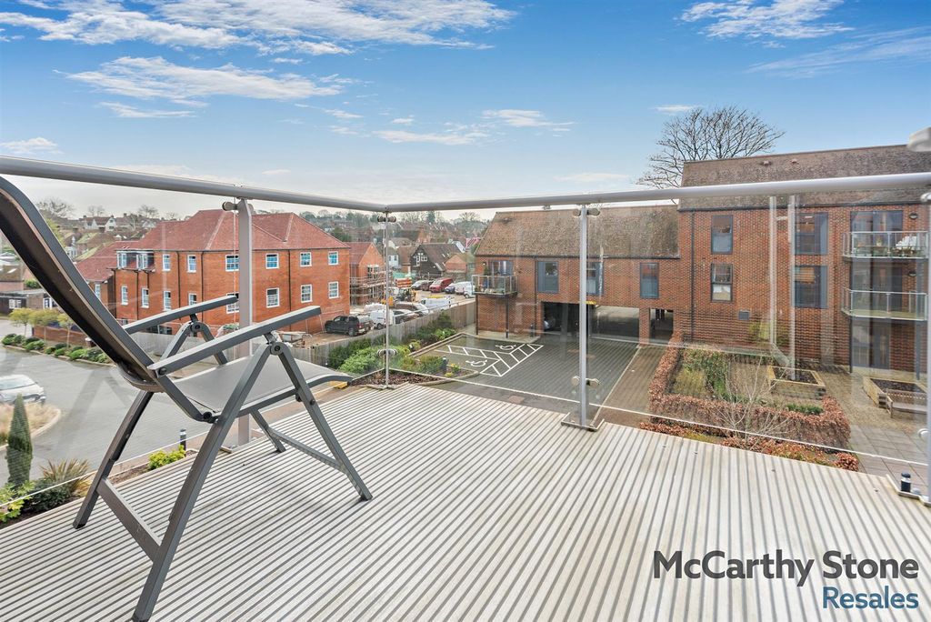 Additional image 5 of 1 bed flat for saleWayfarer Place, The Dean, Alresford SO24