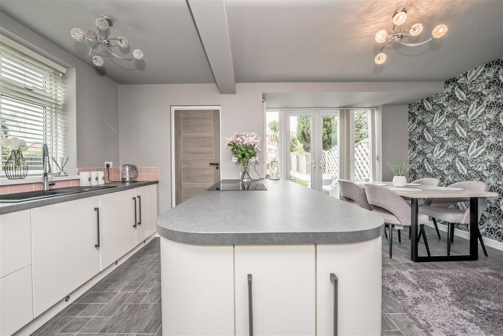 Additional image 10 of 3 bed semi-detached house for saleWhitehall Road, Wortley, Leeds LS12