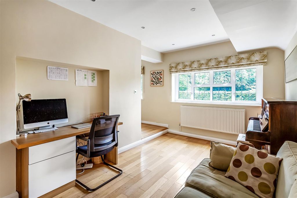 Additional image 21 of 4 bed detached house for saleCrampshaw Lane, Ashtead KT21