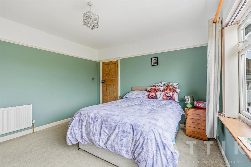 Additional image 21 of 3 bed semi-detached house for saleUpper Avenue, Halesworth IP19