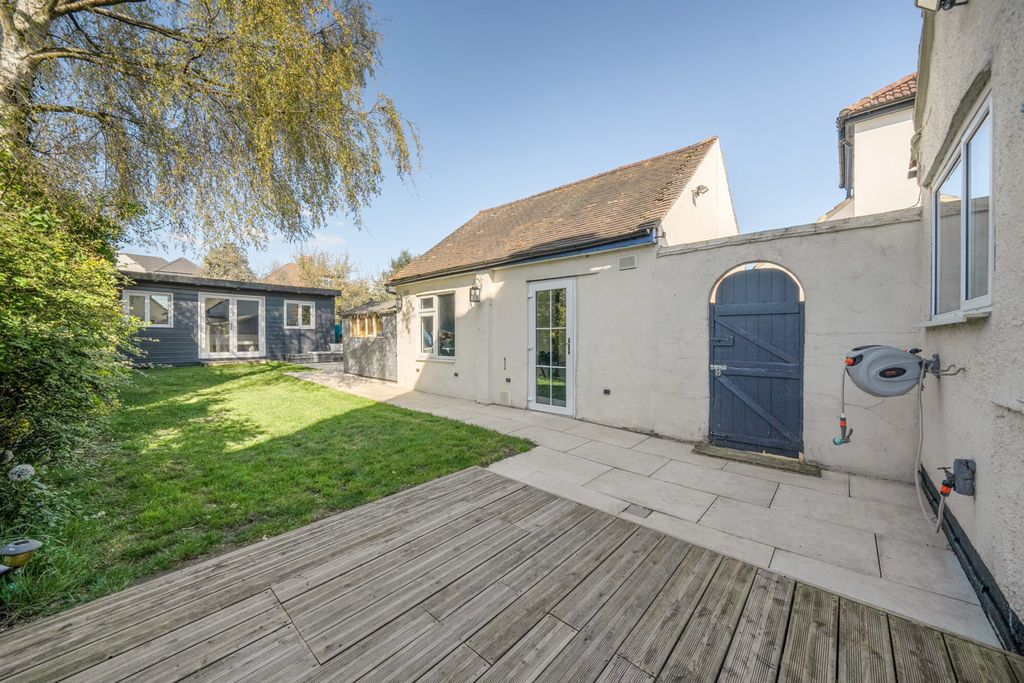 Additional image 11 of 4 bed semi-detached house for saleGlynde Road, Bexleyheath DA7