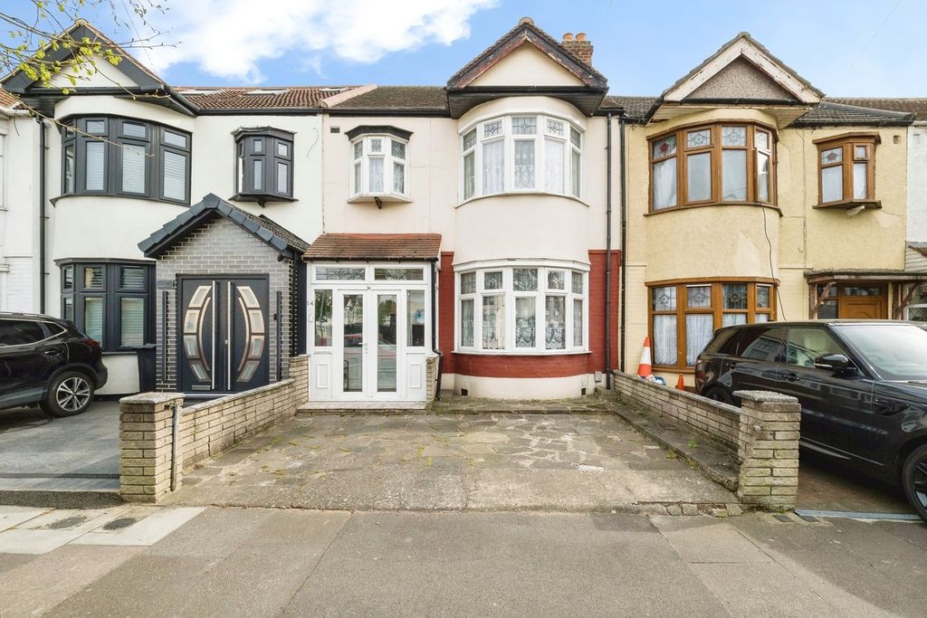 Additional image 20 of 3 bed terraced house for saleSt Thomas Gardens, Ilford IG1