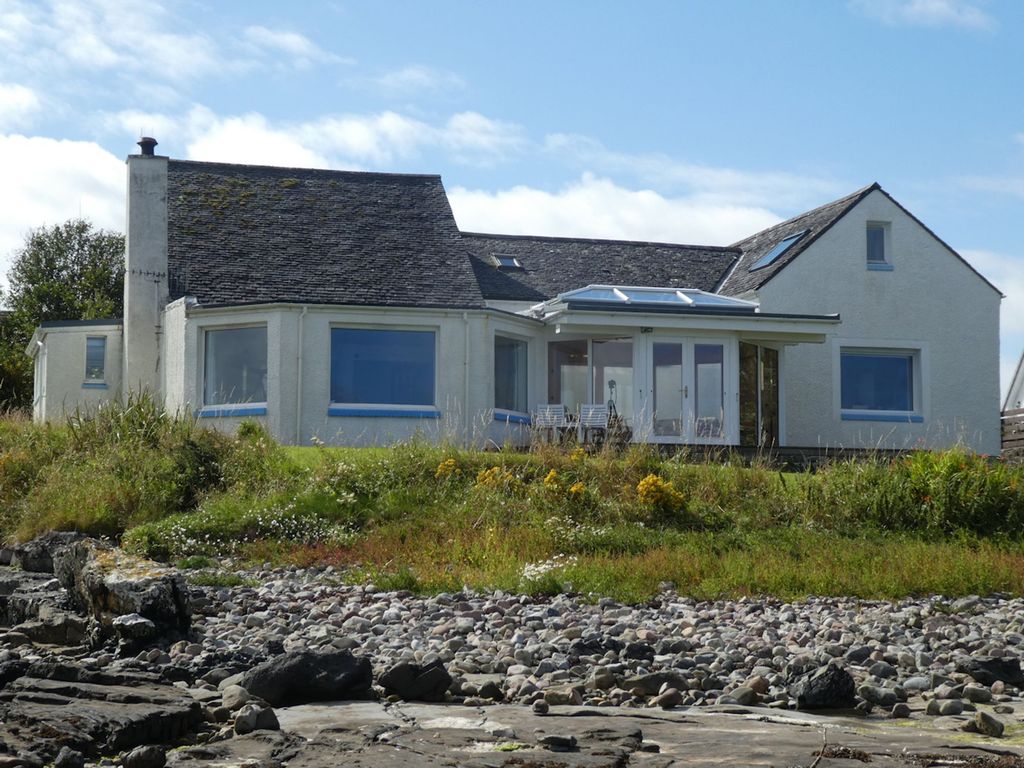 4 bed detached house for saleLower Harrapool, Broadford, Isle Of Skye IV49 photo 2