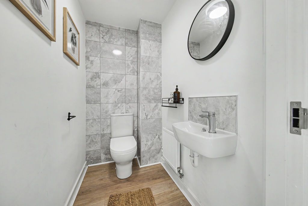 Additional image 10 of 4 bed semi-detached house for saleWoodyard Avenue, Tapton, Chesterfield S41