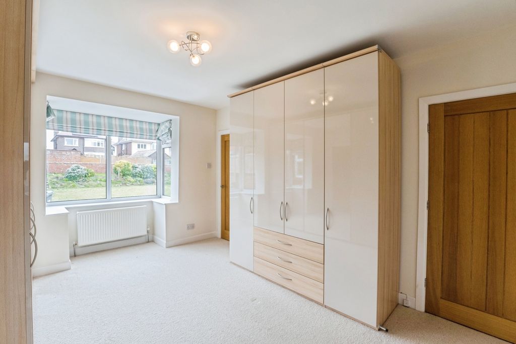 Additional image 9 of 3 bed bungalow for saleClifton Drive North, Lytham St. Annes, Lancashire FY8