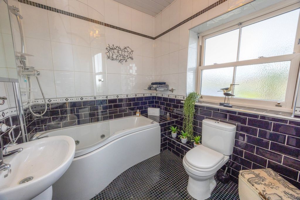 Additional image 37 of 4 bed detached house for saleThe Green, Royston, Barnsley S71