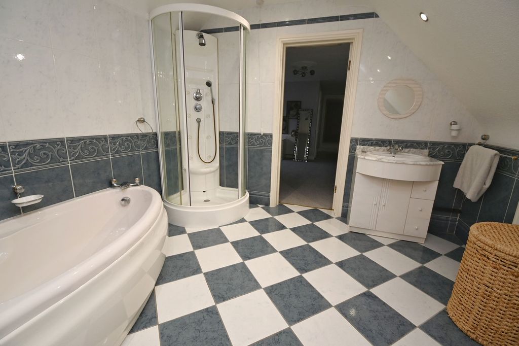 Additional image 31 of 5 bed country house for saleKingwell Road, Worsbrough, Barnsley S70
