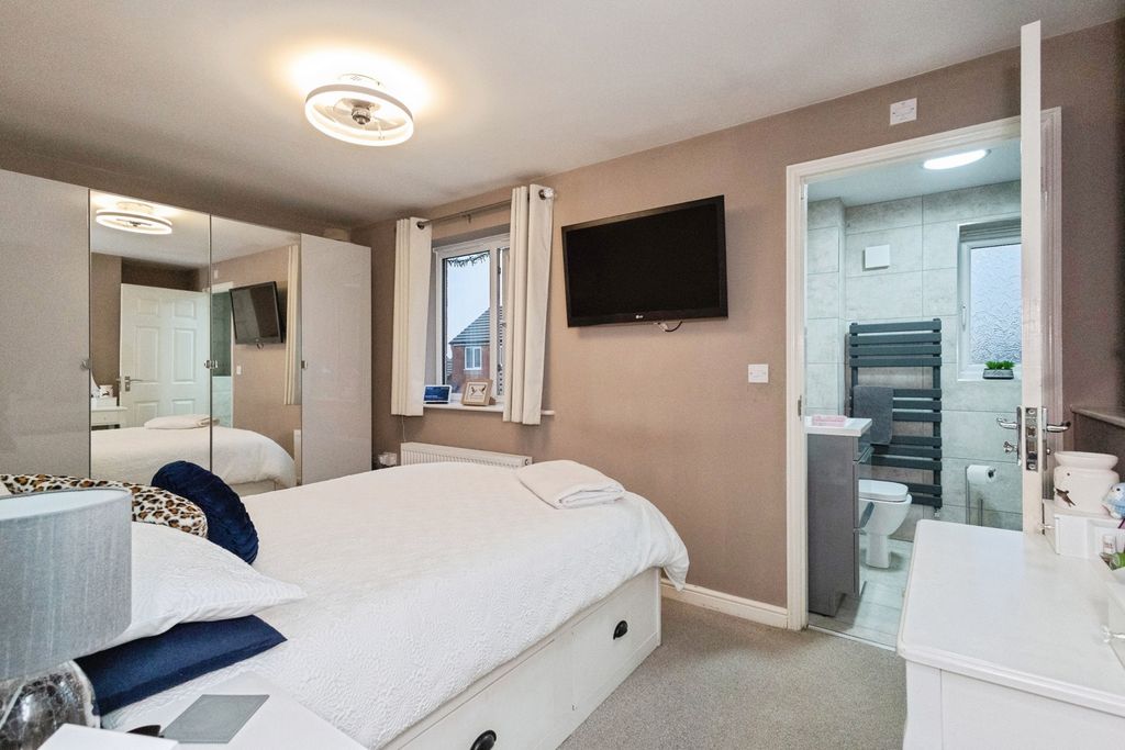 Additional image 9 of 4 bed detached house for saleBaron Avenue, Ashton-Under-Lyne, Greater Manchester OL6