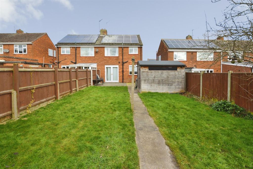 Additional image 16 of 2 bed semi-detached house for saleLunns Crescent, Barton-Upon-Humber DN18