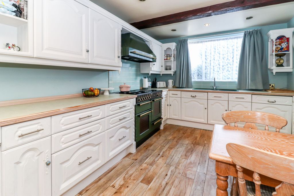 Additional image 8 of 3 bed detached house for saleGallows Hill Lane, Abbots Langley WD5