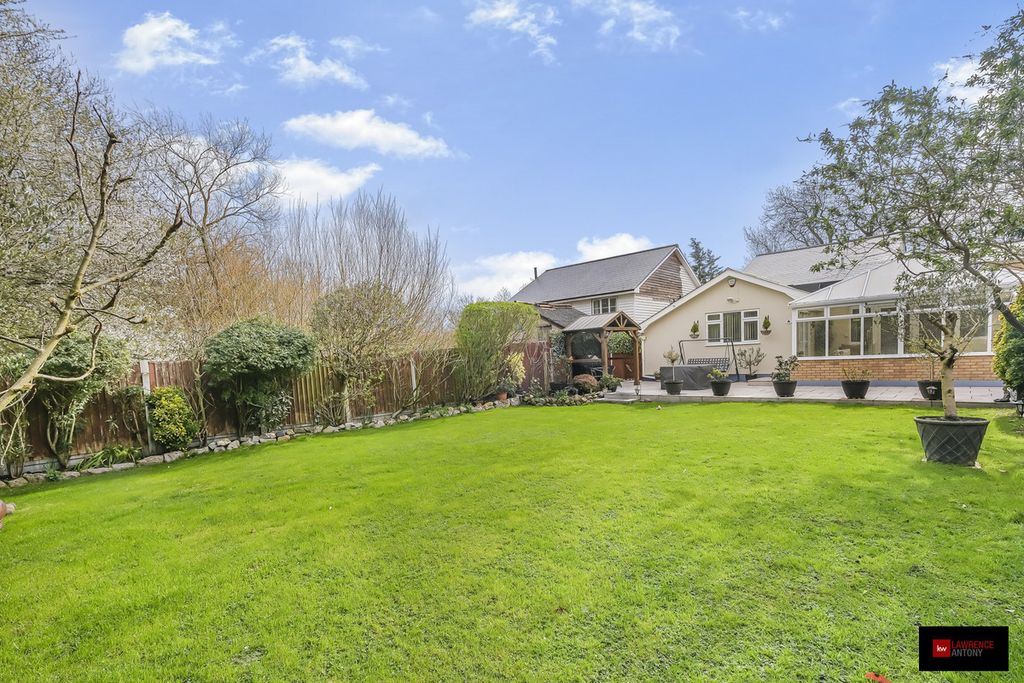 Additional image 30 of 5 bed detached house for saleLee Chapel Lane, Basildon SS16